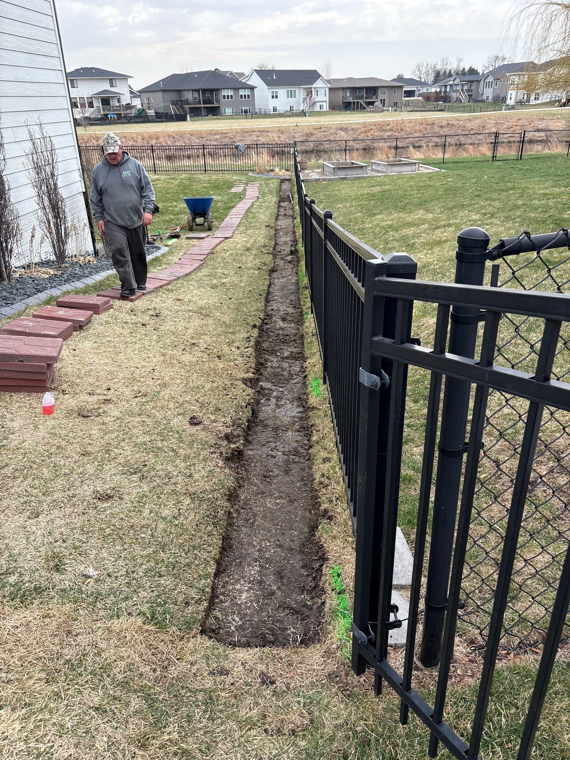 Gallery photos for Paver Path Built for Dogs Who Run Hard: Image #4