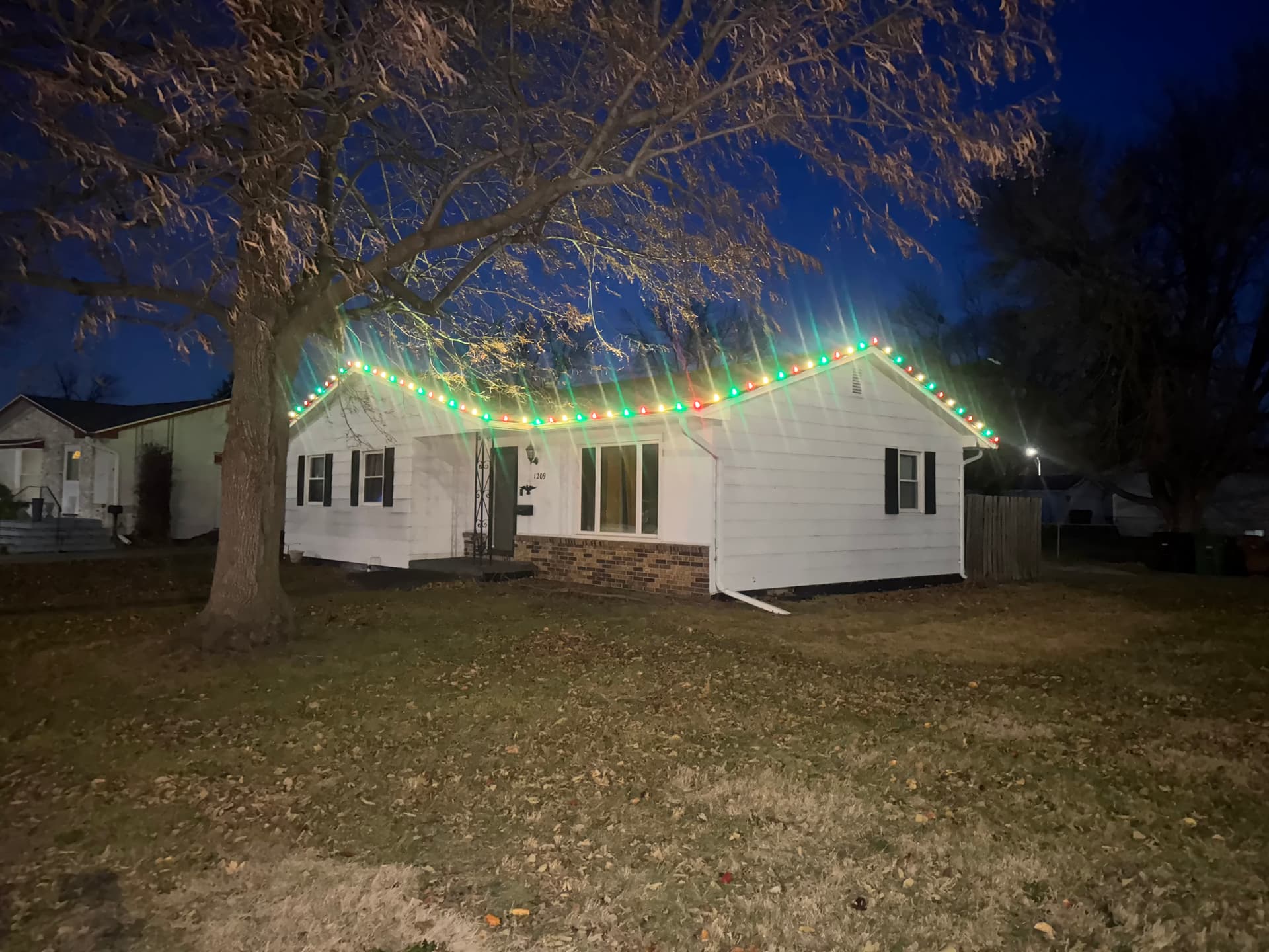 Gallery photos for Commercial C9 Christmas Light Installation in Altoona: Image #1