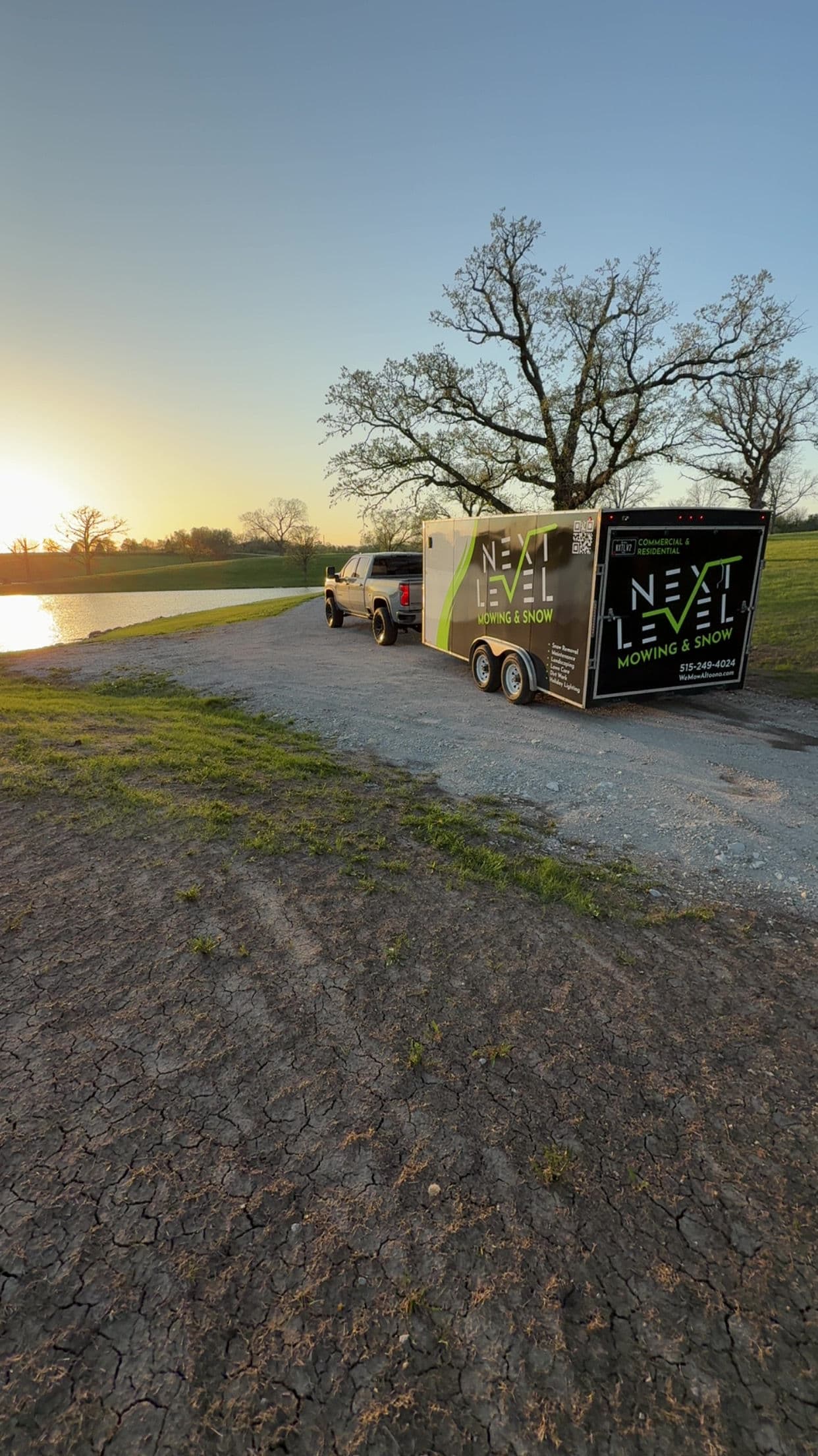 Project Clean Stripes and Long Days - That's the Job image