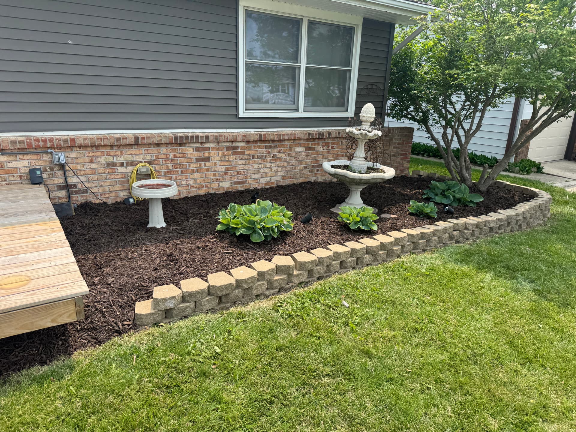 Gallery photos for Overgrown Backyard Cleaned Up and Made Market Ready: Image #7