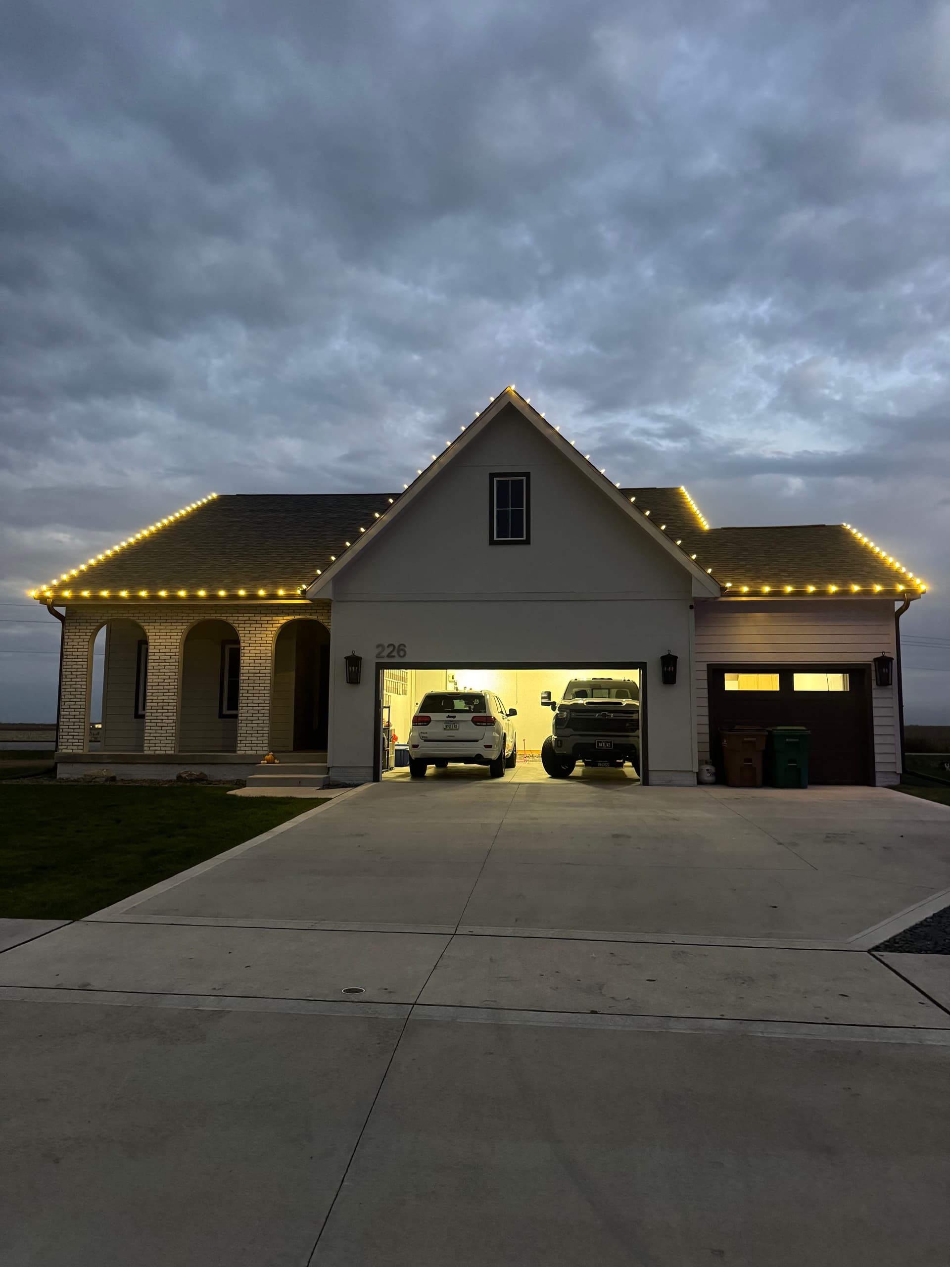 Gallery photos for Warm White C9 Christmas Light Installation in Altoona Iowa: Image #3