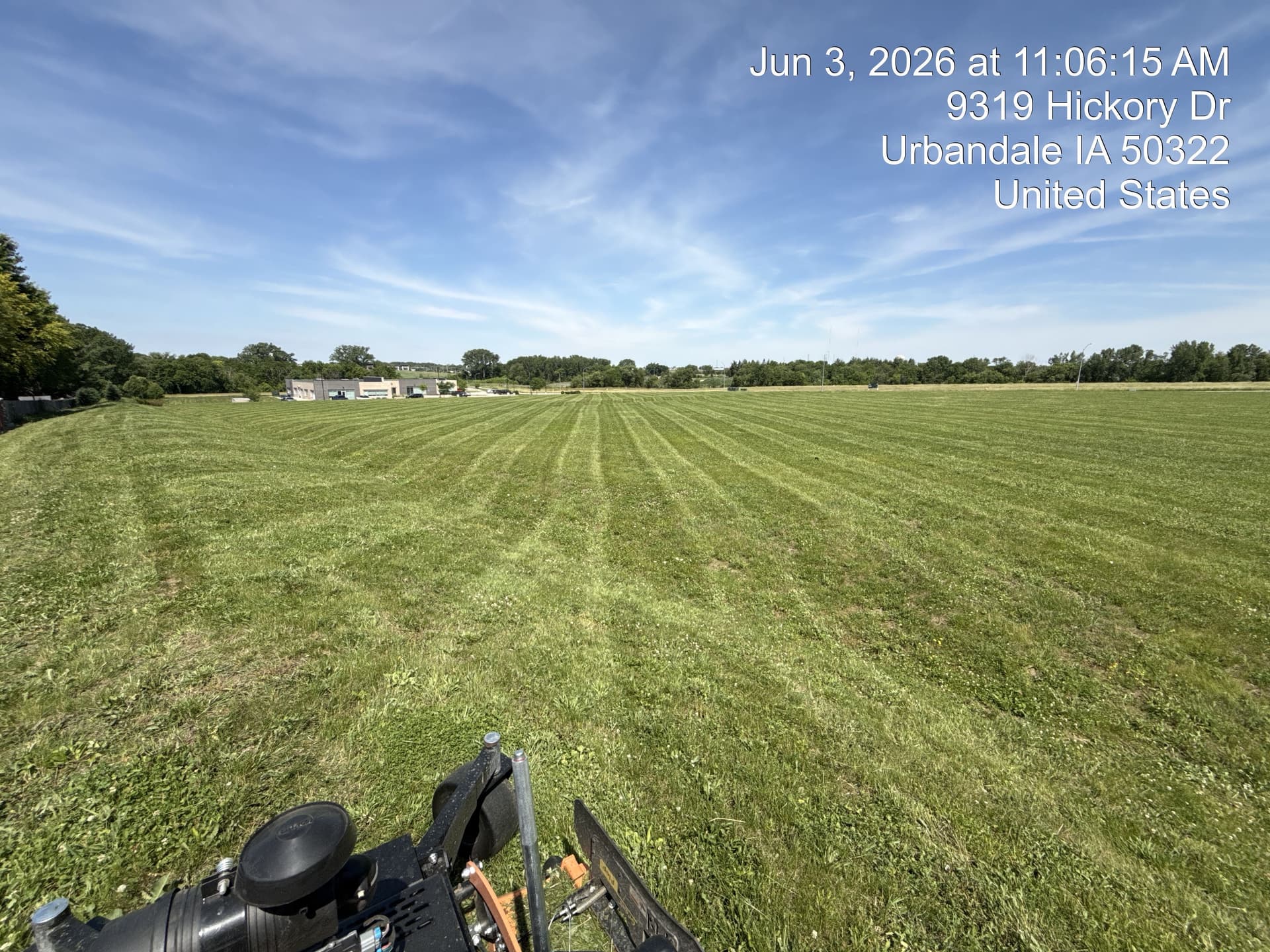 Gallery photos for Biweekly Field Mowing Keeping a Large Urbandale Lot in Shape: Image #1