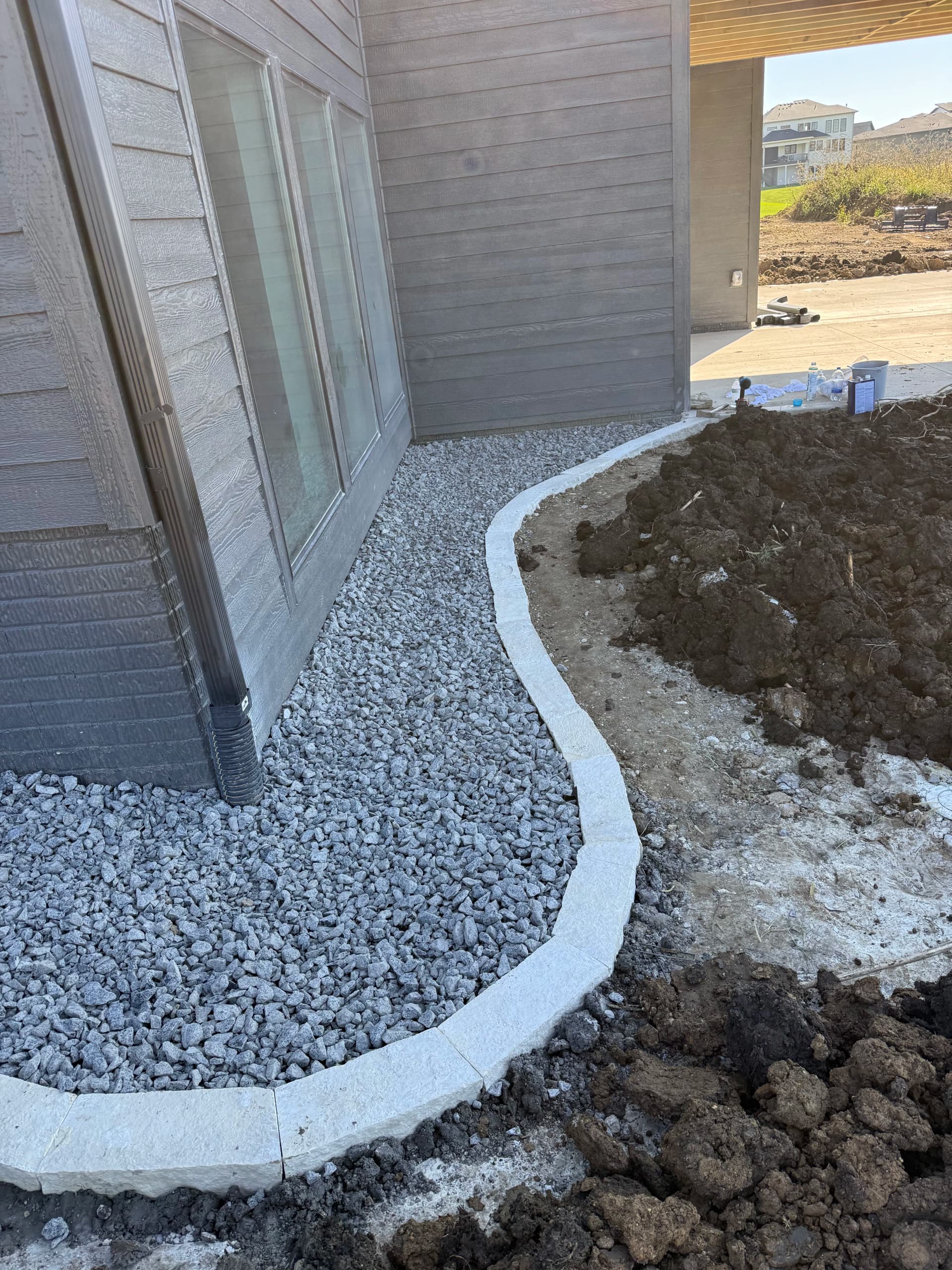 Gallery photos for Full Landscape Install with Wallstone and Rock in Norwalk: Image #4