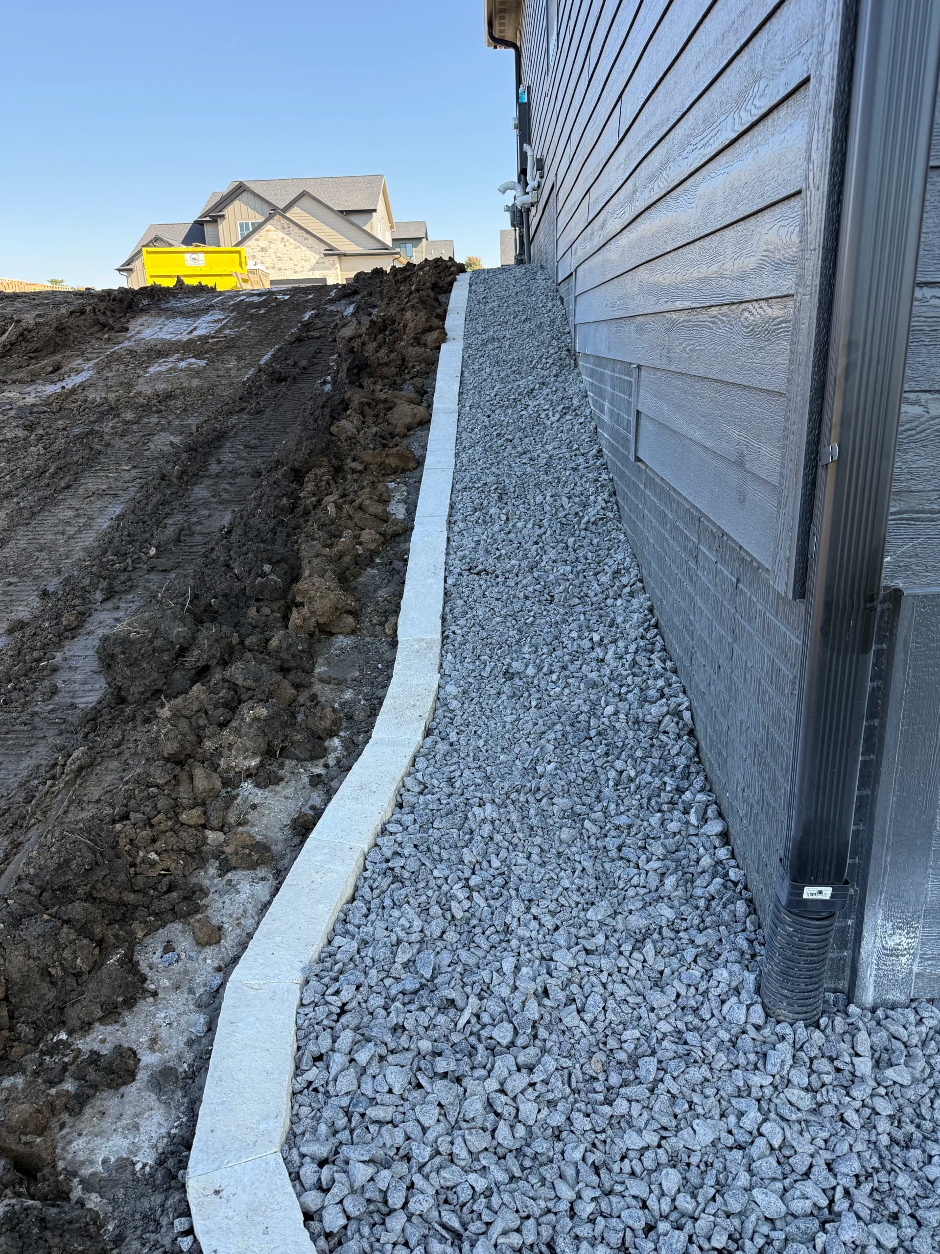 Gallery photos for Full Landscape Install with Wallstone and Rock in Norwalk: Image #3