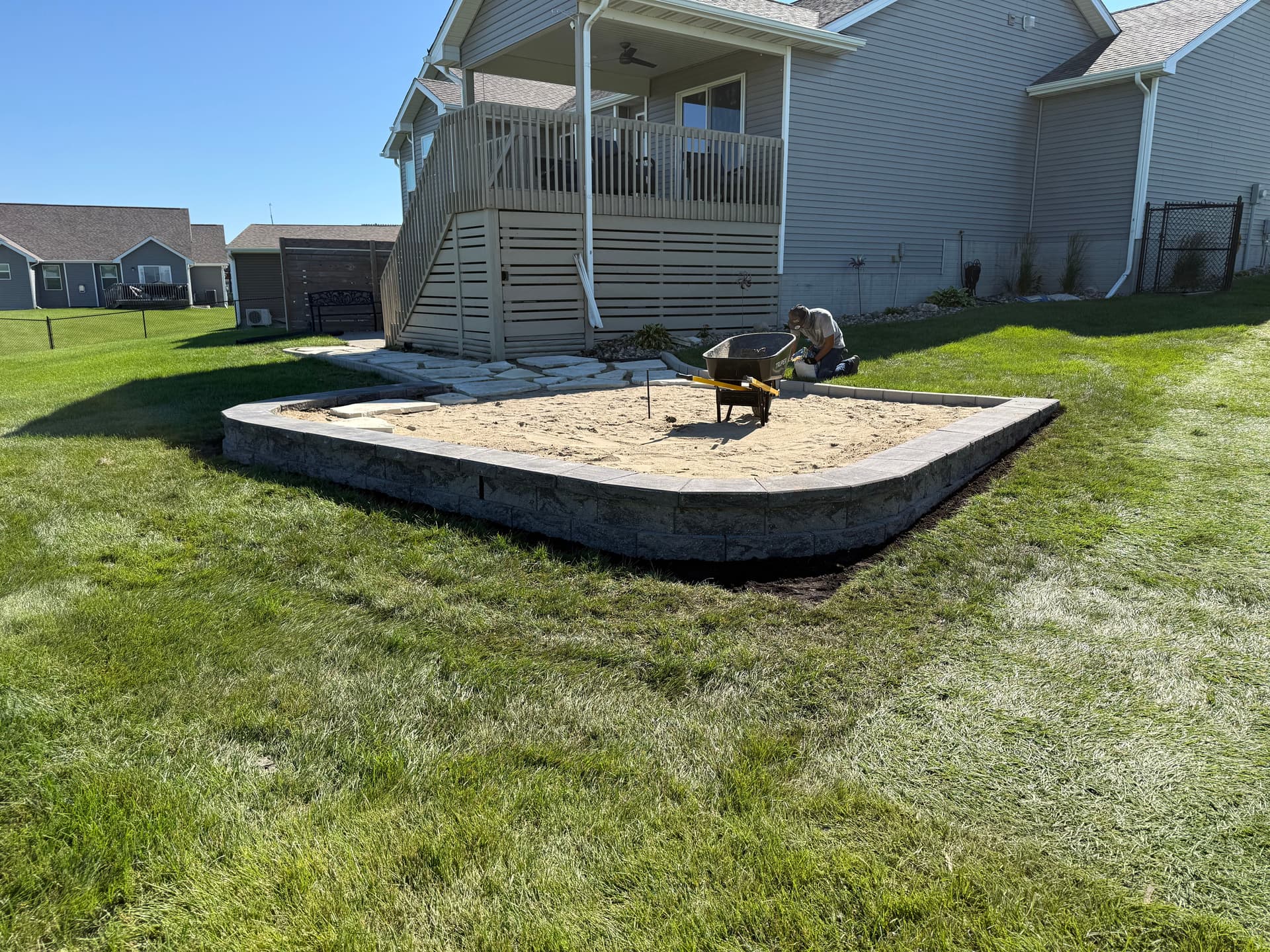 Gallery photos for Pool Pad Build With Canyon Block Retaining Wall and Flagstone Path: Image #4