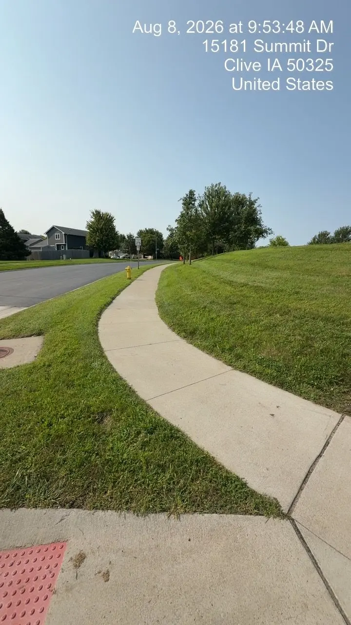 Commercial Lawn Mowing and Weed Control in Clive IA image