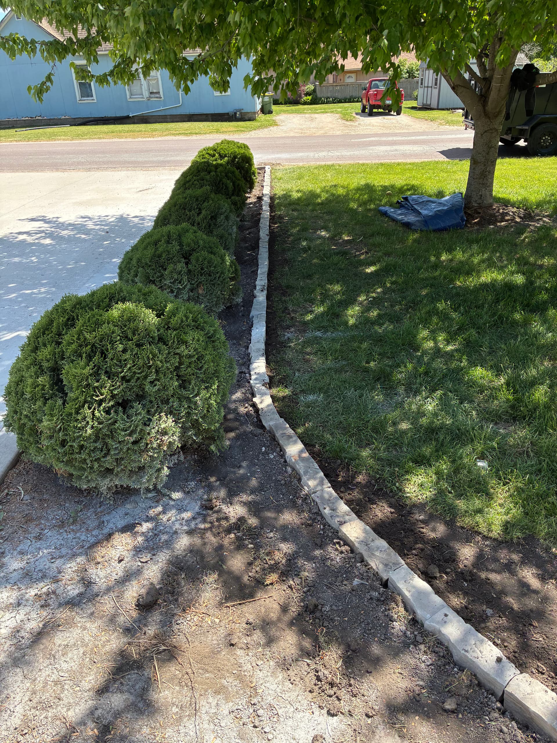 Gallery photos for Natural Stone Bed Edging Done Right in Madrid, Iowa: Image #1