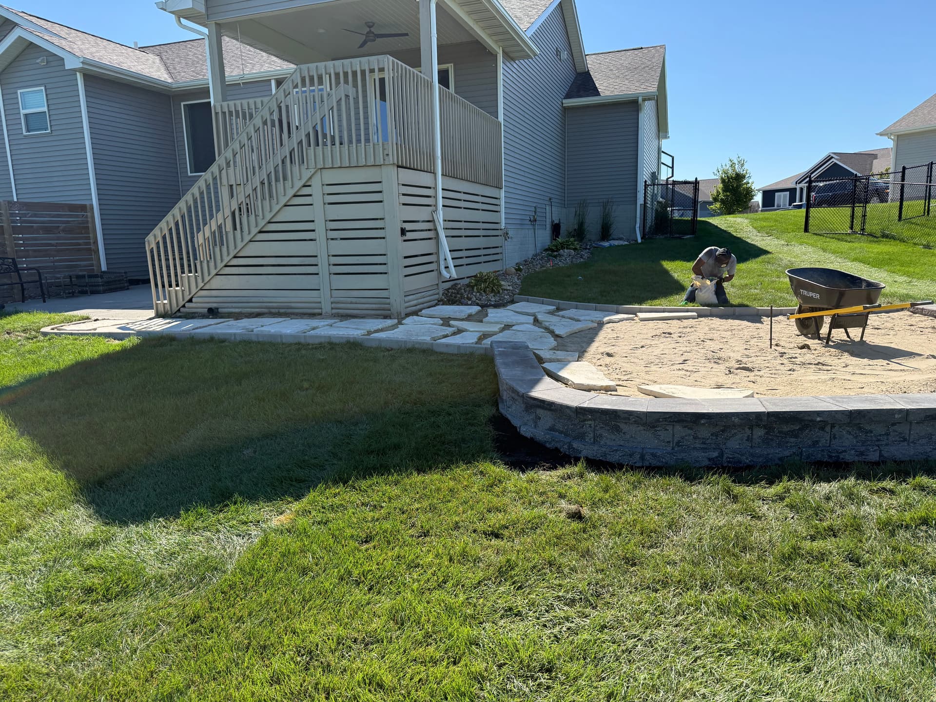 Gallery photos for Pool Pad Build With Canyon Block Retaining Wall and Flagstone Path: Image #5