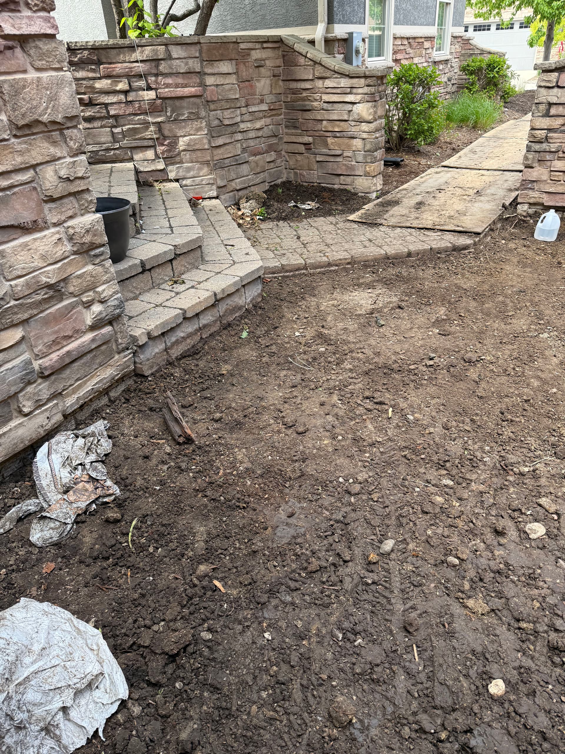 Gallery photos for A Challenging Flagstone Patio Build That Came Together: Image #7