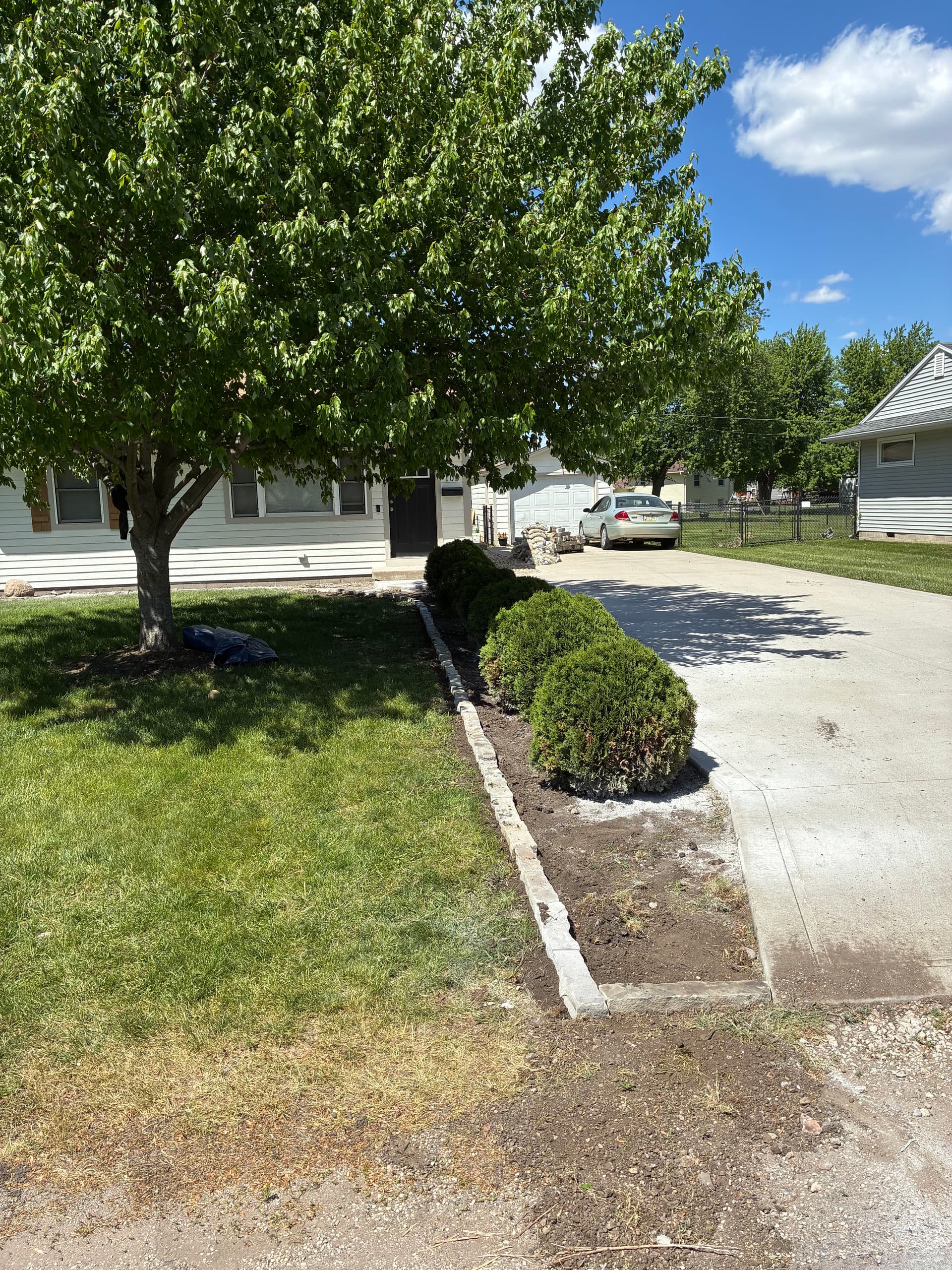 Gallery photos for Natural Stone Bed Edging Done Right in Madrid, Iowa: Image #5