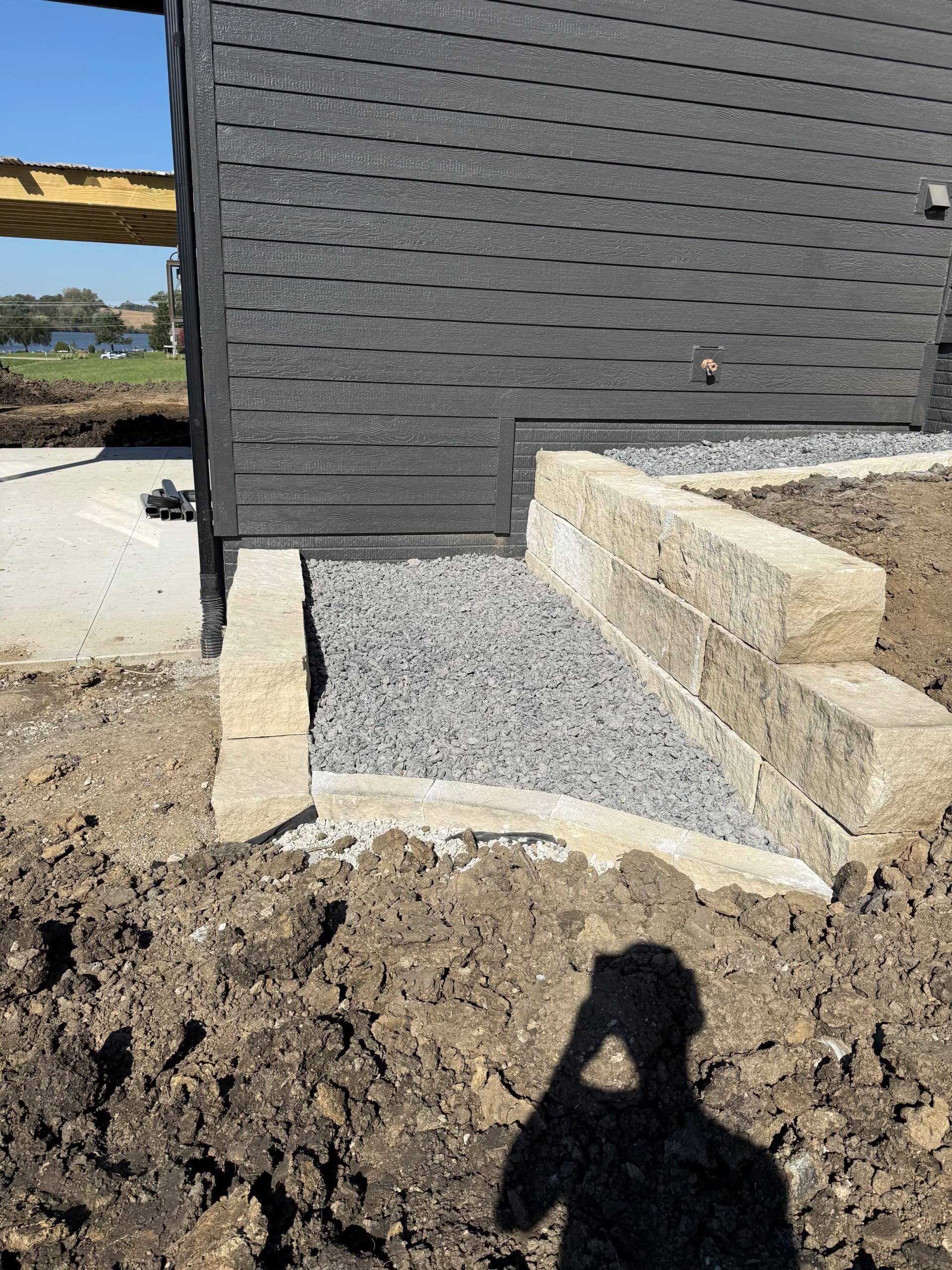 Gallery photos for Full Landscape Install with Wallstone and Rock in Norwalk: Image #7