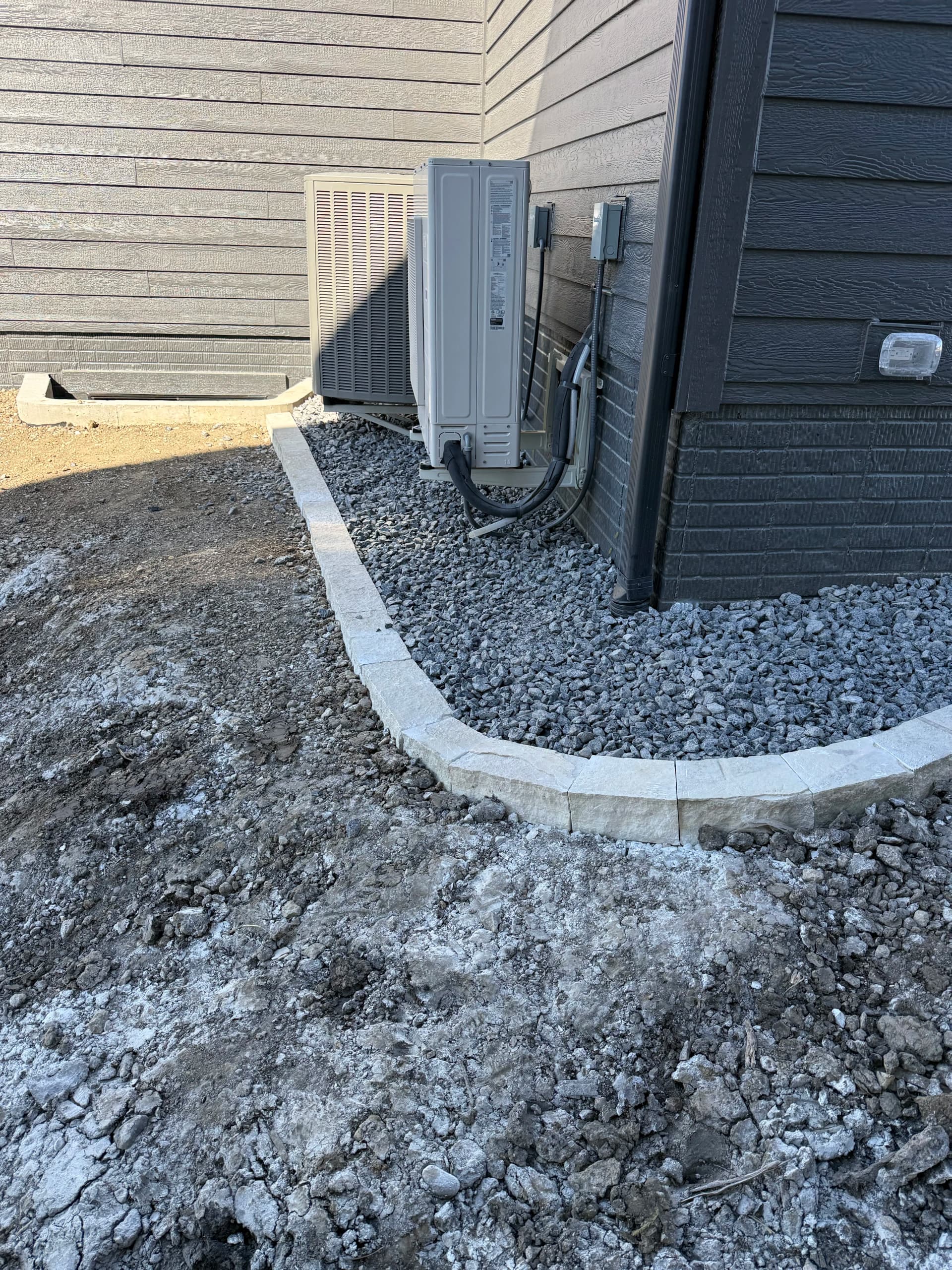 Gallery photos for Full Landscape Install with Wallstone and Rock in Norwalk: Image #8